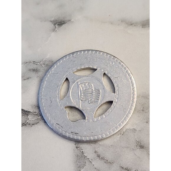 Florence Unger Token 1957 Four-Leaf Clover Design Good Luck Charm - Picture 2 of 3